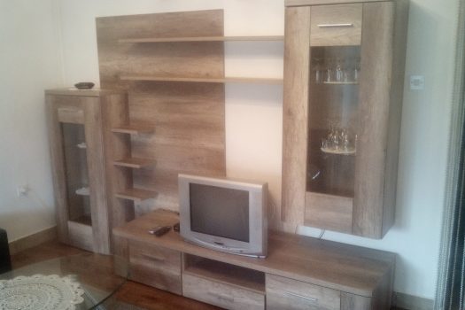 Iznajmljujem namješten stan