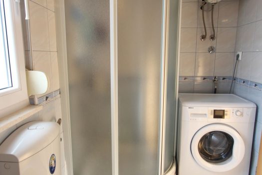 Trosobni stan 85 m2 s garažom za najam, Kaštel Gomilica, u stambenoj zgradi