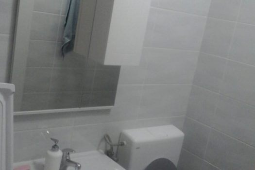 DUGOROČNI NAJAM – Garsonijera: Kaštel Kambelovac, 25 m2