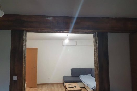 Stan u obiteljskoj kući za najam!