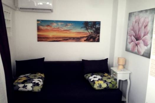 Iznajmljujem studio apartman u Kaštel Sućurcu