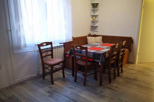 Iznajmljujem stan 3 sobe, Škrljevo