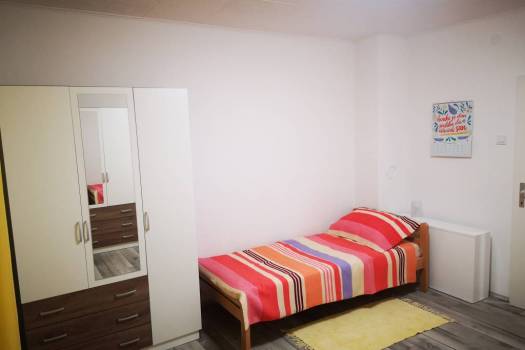 Iznajmljujem stan 3 sobe, Škrljevo