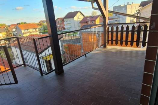 NAJAM STANA, SESVETE