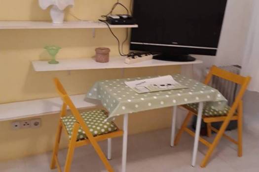 Garsonijera na Pločama