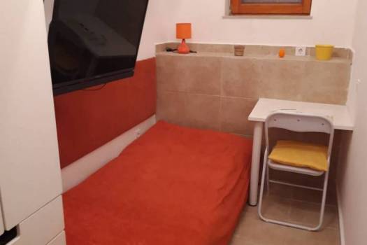 Garsonijera na Pločama