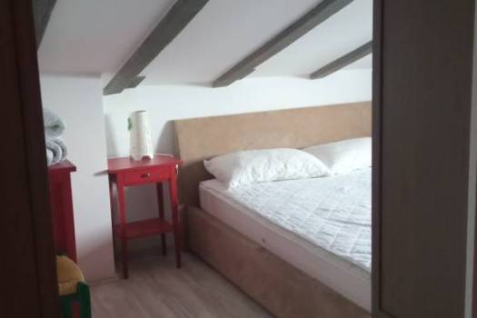 Stan u Matuljima potkrovlje 1s s Db