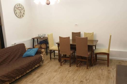 Iznajmljuje se 2,5 sobni stan u centru Samobora