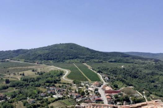 Motovun stara jezgra-apartman za dugoročni najam