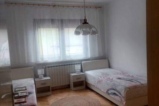 Mlinovi (Mihaljevac) Stan u privatnoj kući u visokom prizemlju