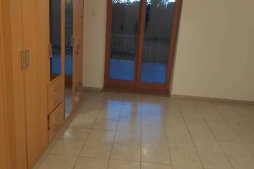 Stan u Puli (Valdebek) 550 € + rezije + polog 550 €