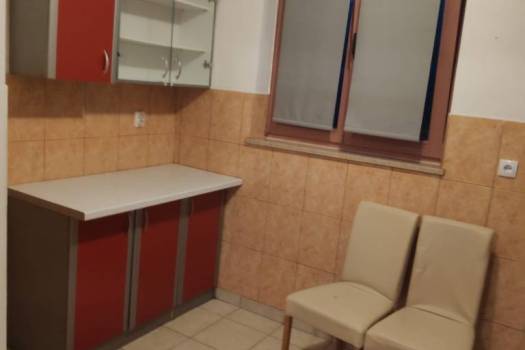 Stan u Puli (Valdebek) 550 € + rezije + polog 550 €